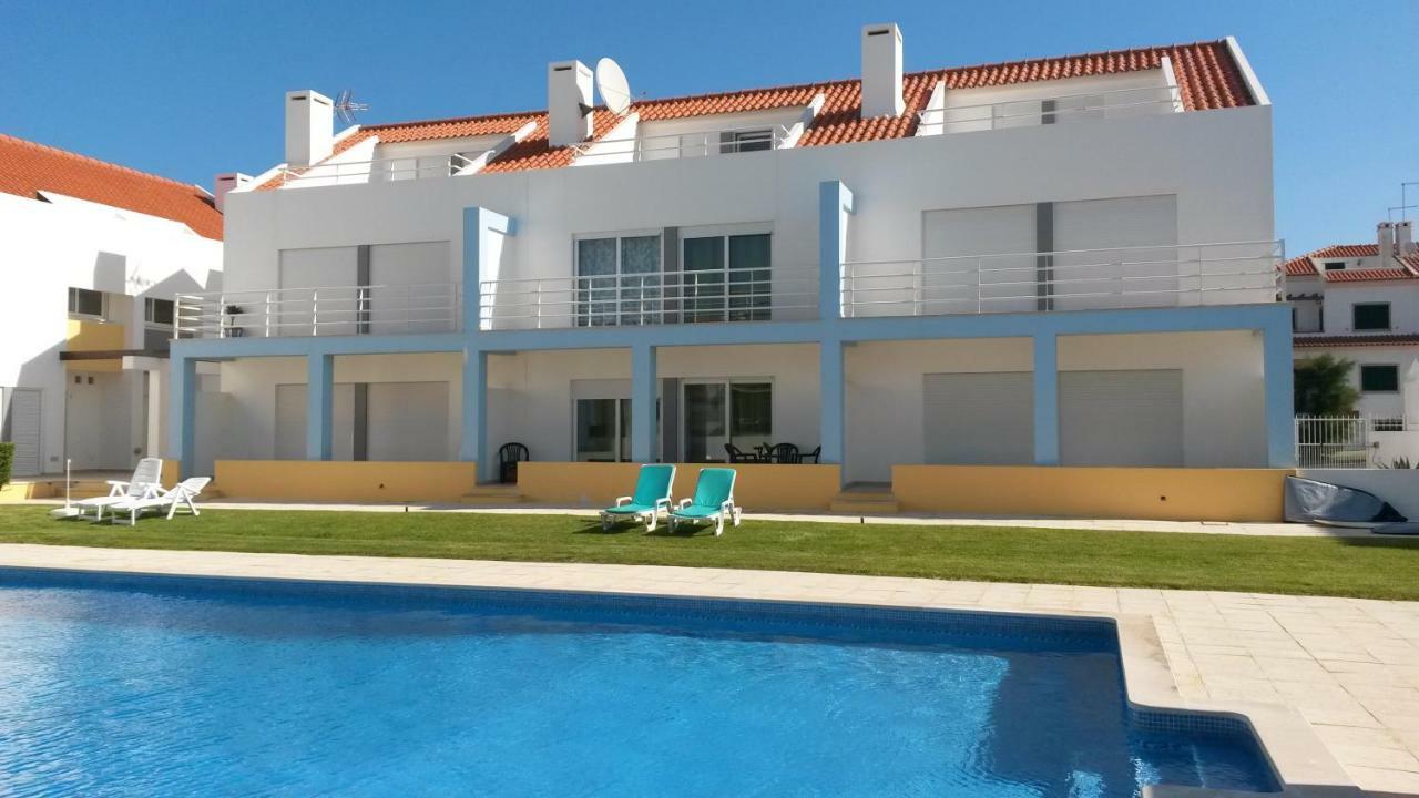 Townhous Praia Da Areia Branca Praia da Lourinhã Exterior foto